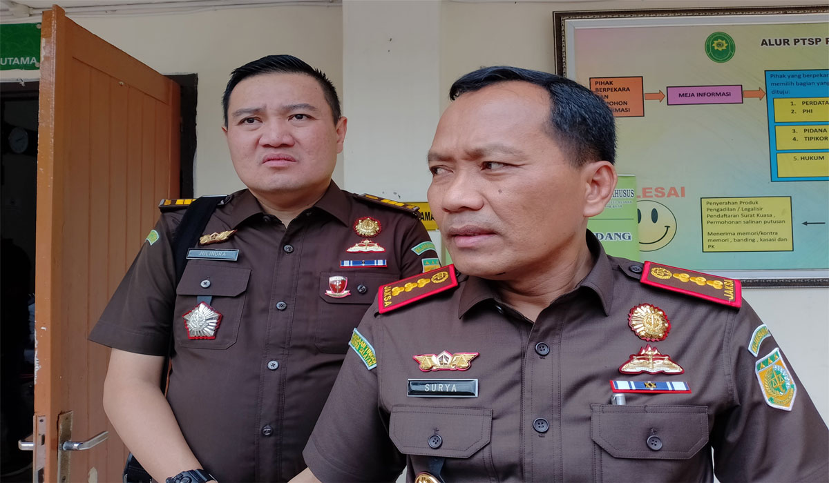 Mafia Tanah Ogan Ilir: Tak Diborgol dan Bebas Naik Mobil Pribadi, Jaksa Bungkam